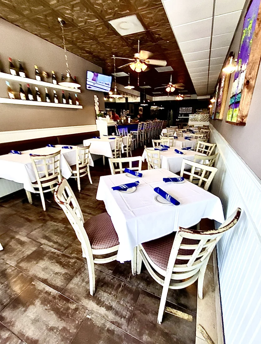 J&J Seafood Bar and Grill, business photo 4