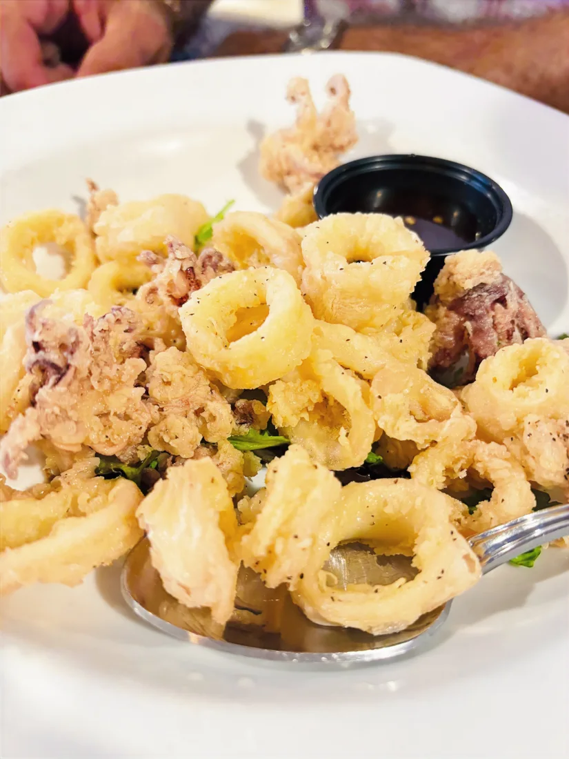 J&J Seafood Bar and Grill, business photo 3
