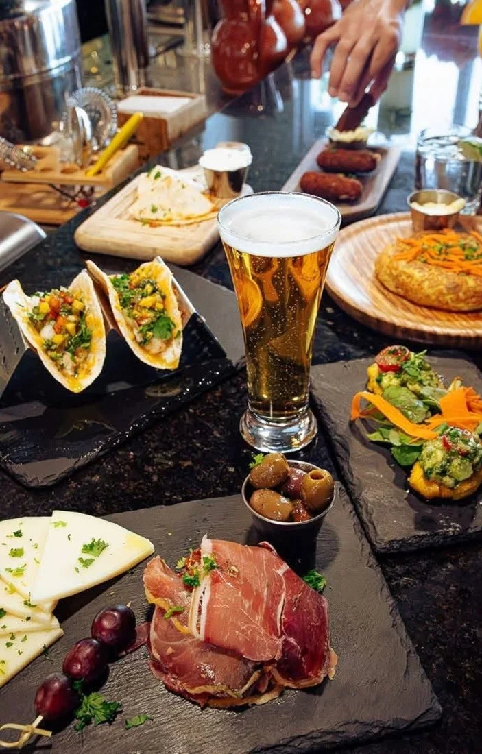 Papa's Tapas, business photo 3